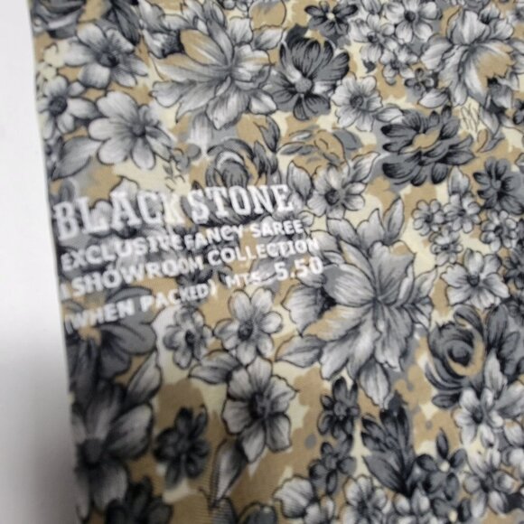 Grey Floral Saree - Unstitched- NEW ! - Picture 4 of 8